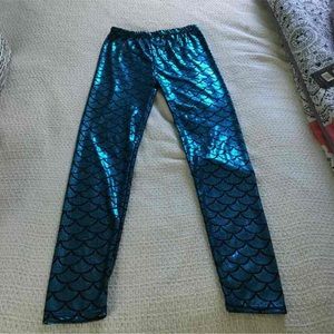 ❌SOLD❌NWOT blue shiny mermaid leggings